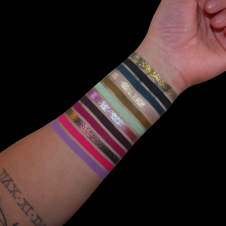 Aurora Chasing TM x Ellie Starr | Eyeshadow Palette